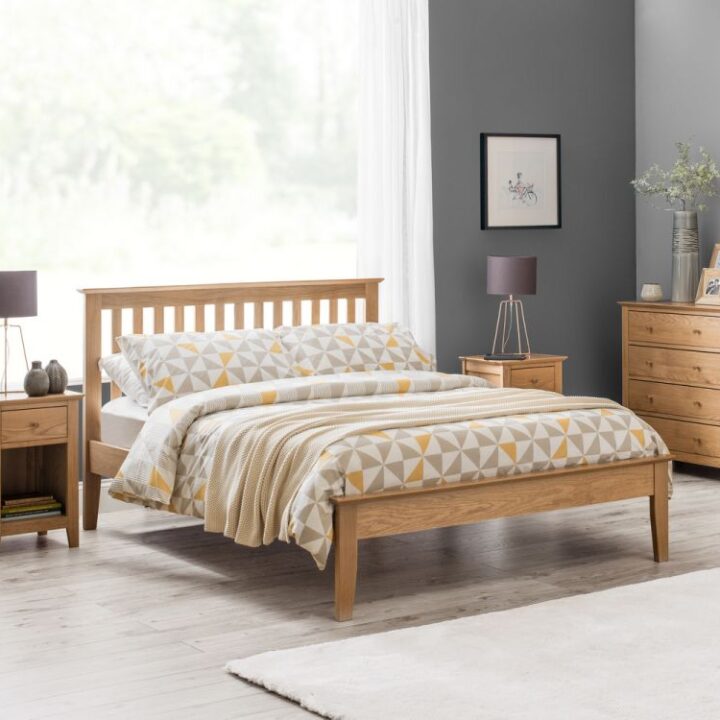 Oak shaker bed