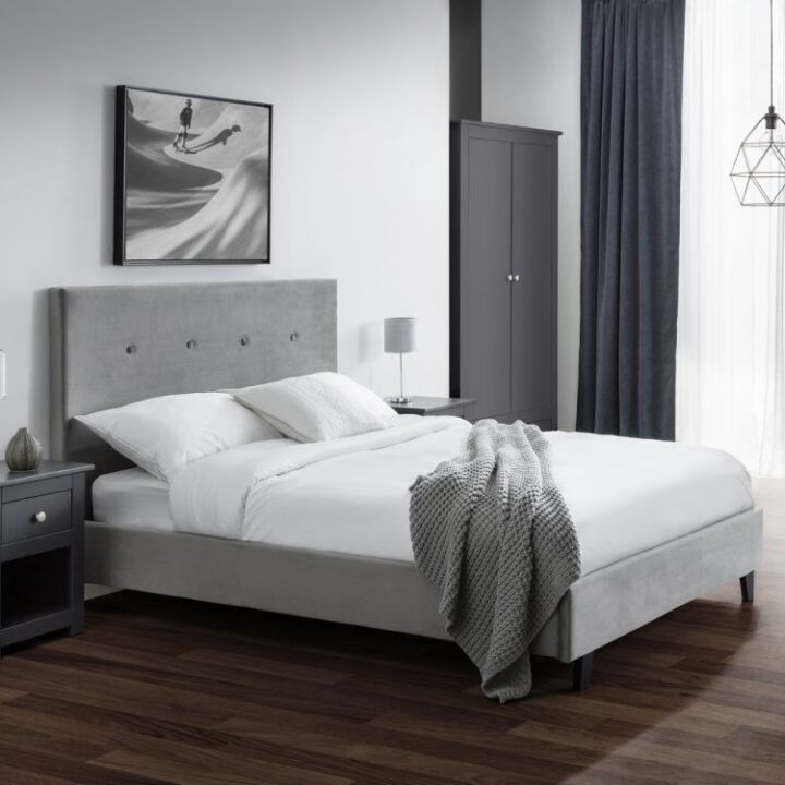 Shoreditch high buttoned headboard